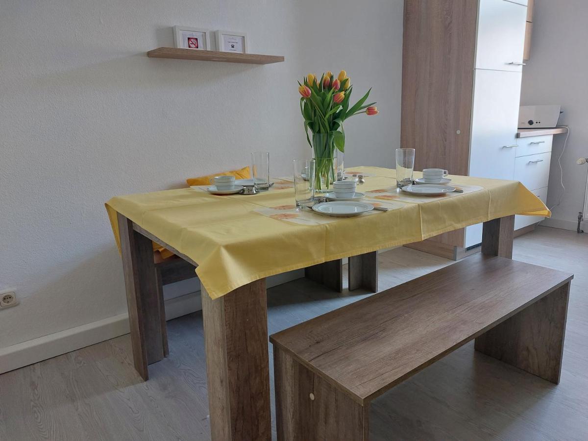 Schoene Zwei-Zimmer-Wohnung "W2" Mit 4 Einzelbetten Und Wlan In Zwenkau Bei Leipzig Im Neuseenland Dış mekan fotoğraf
